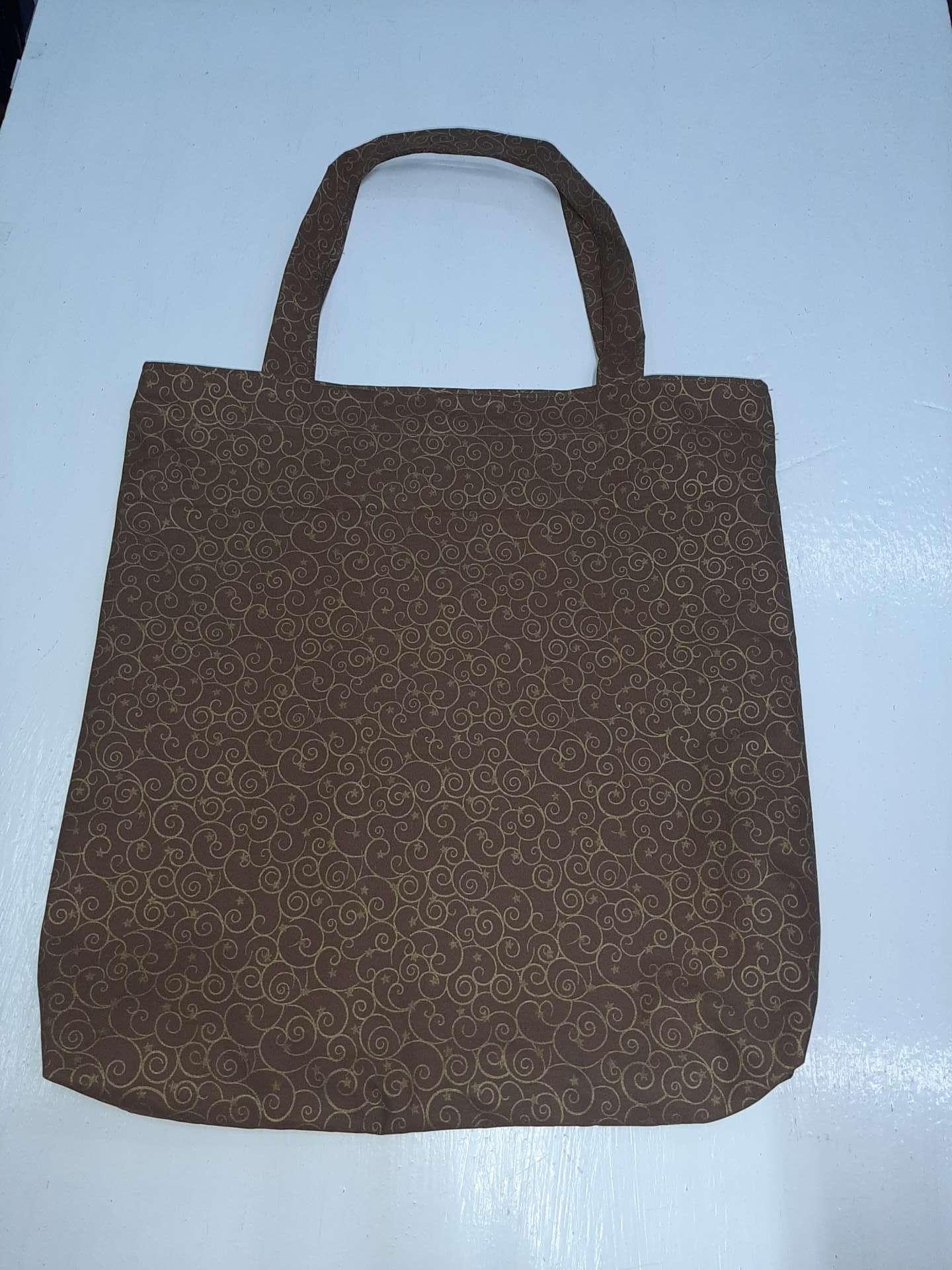 Platnena torba s podstavom